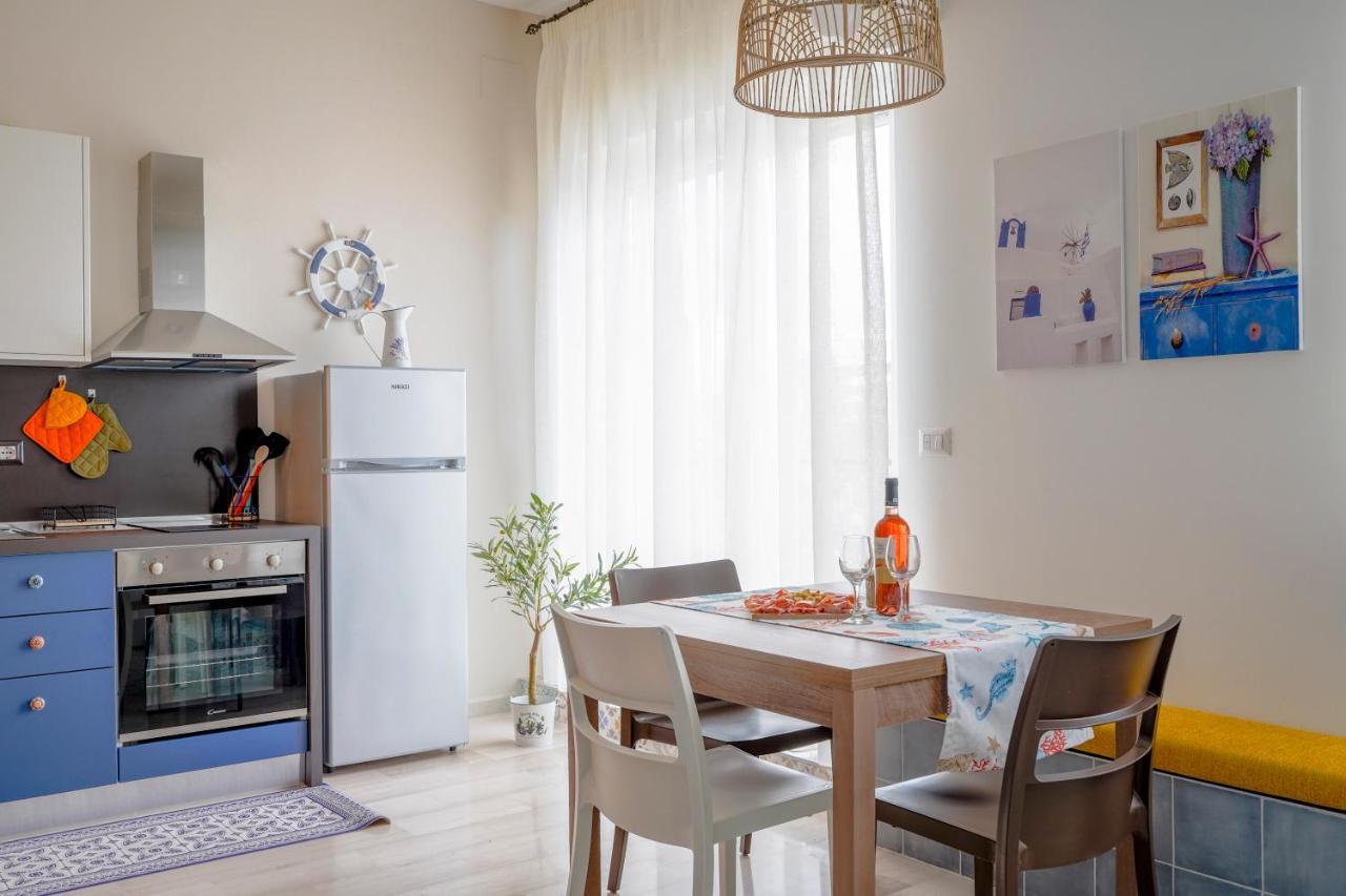 Mediterranea Apartment- Central Station - Free Wifi&Netflix Bari Exterior foto